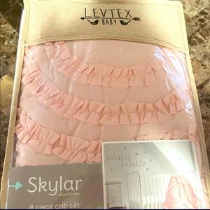 Levtex Baby Crib Set *NEW*